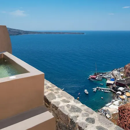Old Castle Oia