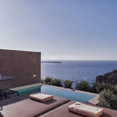 Old Castle * Oia